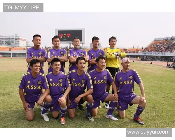 足球明星与中国朋友的友谊故事：跨越文化的热爱与激情